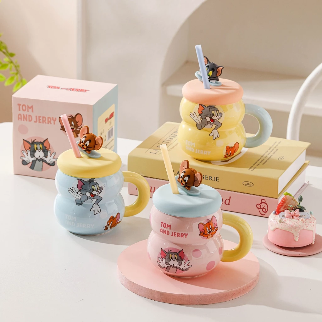 【ของแท้】Tom and Jerry แก้วรูปน้ำเต้ามีฝา แก้วการ์ตูนน่ารัก 530ml แถมหลอด กล่องสวยงาม ของขวัญวันหยุด ใช้ทุกวัน ส่งฟรี thumbnail 3