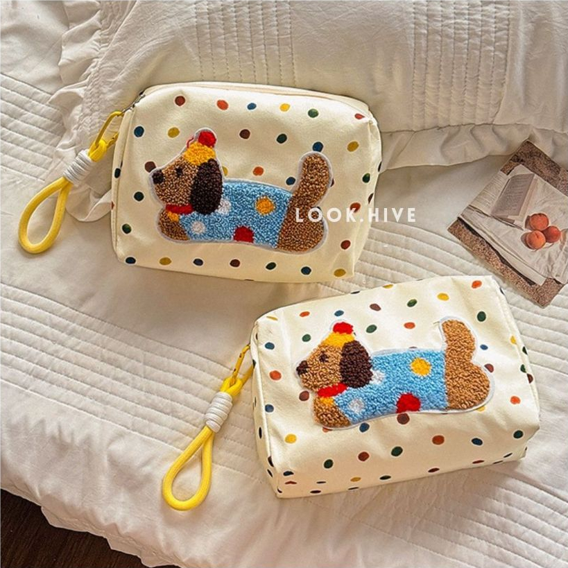 กระเป๋าเครื่องสำอางค์ polka dots  ลายปักน้องหมาน่ารัก NEW B031