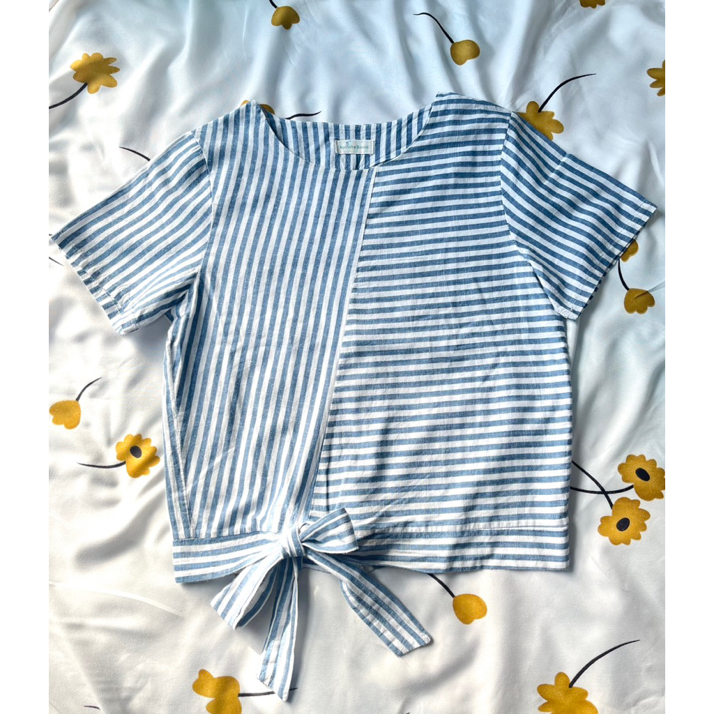 เสื้อแขนสั้น brand Numsha