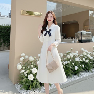 [NITTAYA] D2832 ชุดเดรสกระโปรงยาวคอปกแขนยาวกระดุมผ่าหน้าแต่ง…