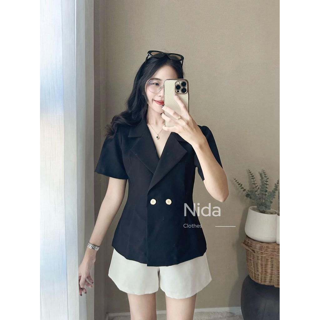เสื้อเบลเซอร์ ดีไซน์ทันสมัย ใส่ได้ทุกโอกาส