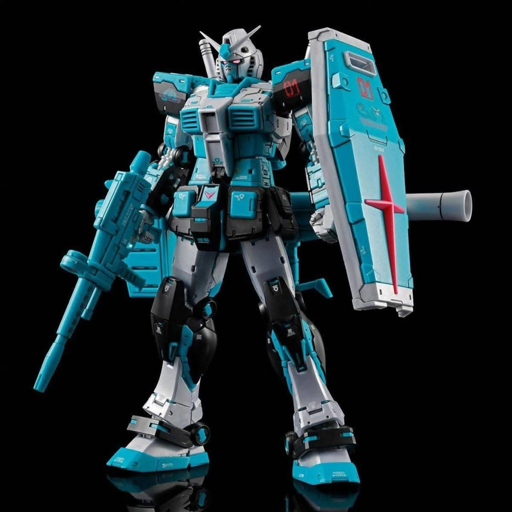 (พร้อมส่ง) P-BANDAI RG 1/144 RX-78-2 GUNDAM VER.2.0 [HATSUNE MIKU VER.]