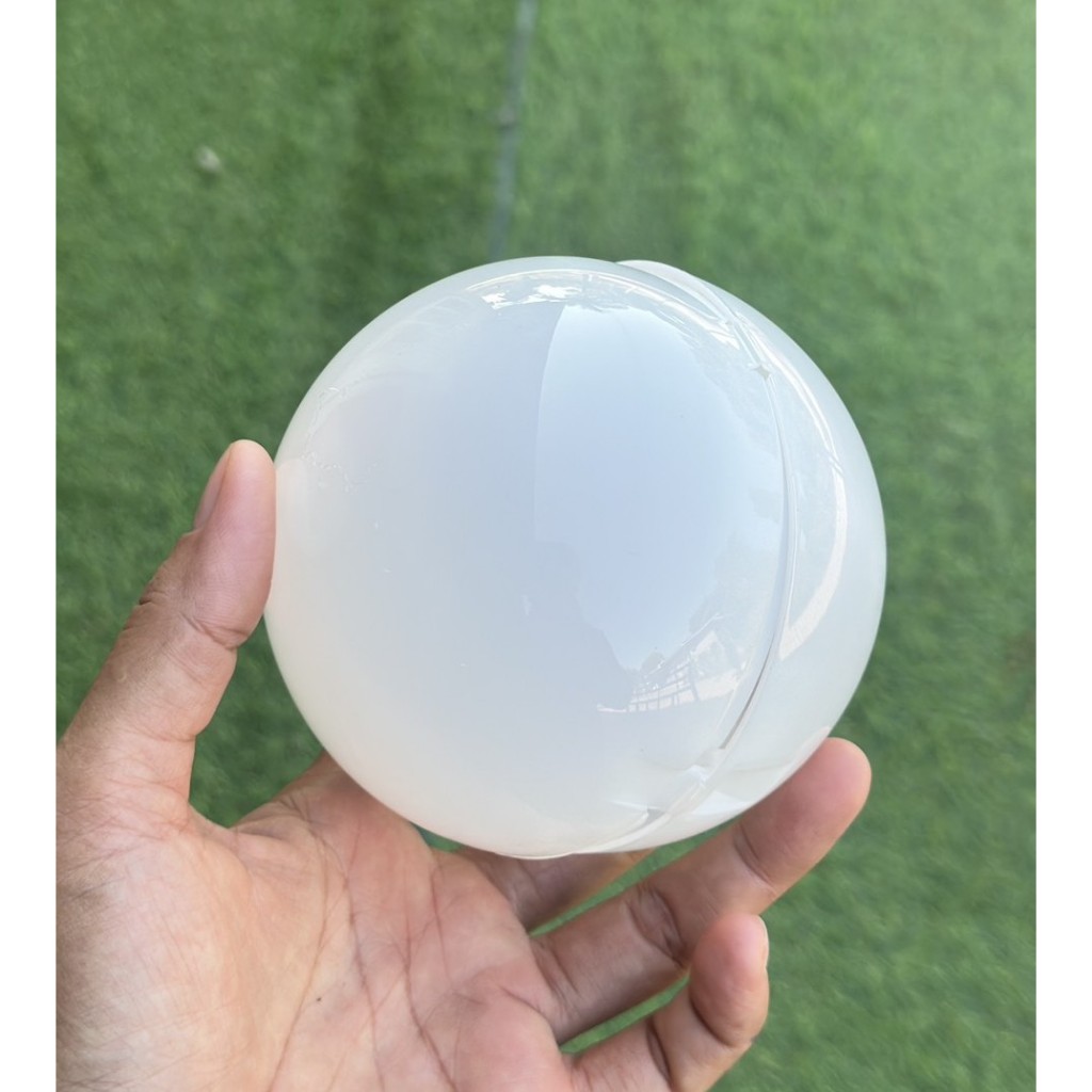 ไข่กาชาปอง ไข่จับฉลาก สีขาว แบบมีหูล็อค ทำจากพลาสติก ขนาด 10 CM. ราคาต่อชุด 10 ลูก/ 30 ลูก/ 40 ลูก/ 50 ลูก