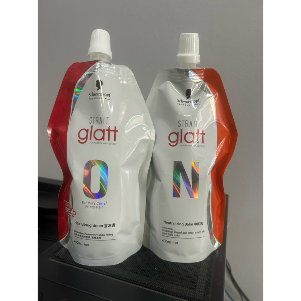400 มล. น้ำยายืดผม Schwarzkopf Glatt บำรุงผมตรง นุ่มสวย เงางาม