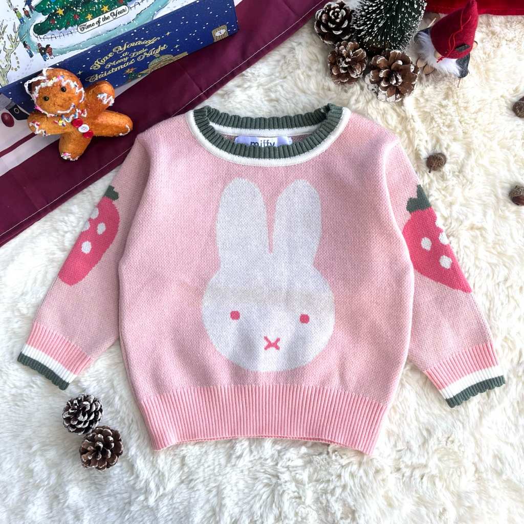 เสื้อผ้าเด็ก เสื้อสเวตเตอร์สีชมพูจอบคอเขียว หน้ากระต่ายมิฟฟี่*G72