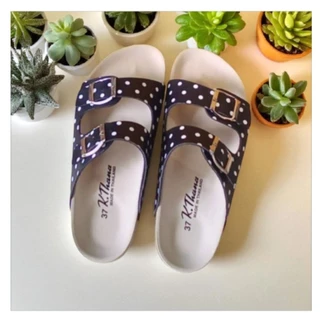 KTHANA รองเท้าแตะลายจุด polka dot รุ่น 2 เข็มขัด พื้นสไตล์วิเทจ 34-44 **หน้าเท้าเรียว แบนแนะนำลด 1ไซส์**