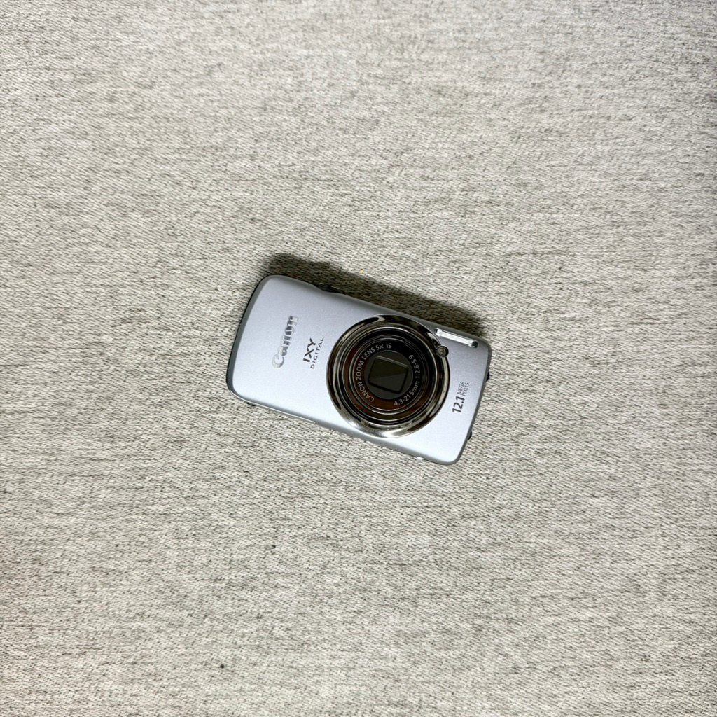 Canon IXUS 200is / Canon IXY 930is