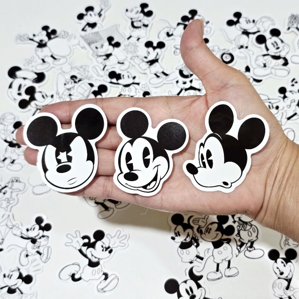 สติ๊กเกอร์ Mickey มิกกี้ โทนสีขาวดำ สุดคลาสสิค ติดแน่น กันน้ำ (แพ็ค 50ชิ้น)