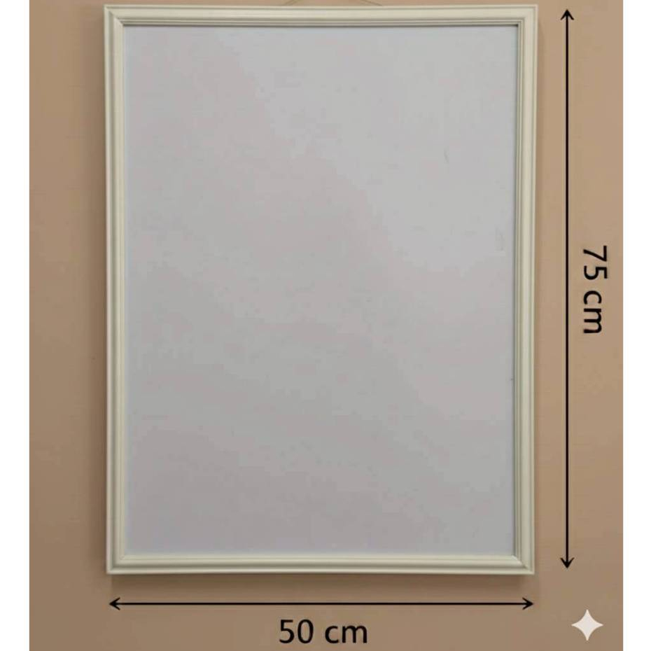 กรอบรูปสีงาช้าง75x50cm. กรอบรูป75x50cm.สีงาช้าง กรอบรูปภาพ กรอบรูปจิ๊กซอว์ เเบบเเขวนผนัง ได้ทั้งเเนว