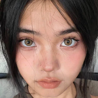 Glitzlens คอนแทคเลนส์รายเดือน วัสดุ Hydrogel Ultraslim สี Solite Brown [Dia14.2] เลนส์บางพิเศษ ใส่สบาย ยืดหยุ่นสูง