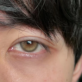 Glitzlens คอนแทคเลนส์รายเดือน วัสดุ Hydrogel Ultraslim สี Solite Brown [Dia14.2] เลนส์บางพิเศษ ใส่สบาย ยืดหยุ่นสูง