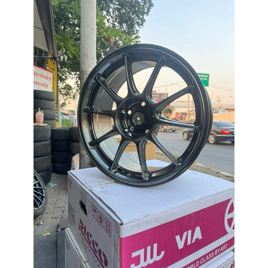 ล้อแม็กซ์ Tc 105x ขอบ 18“ สี Hyper Black