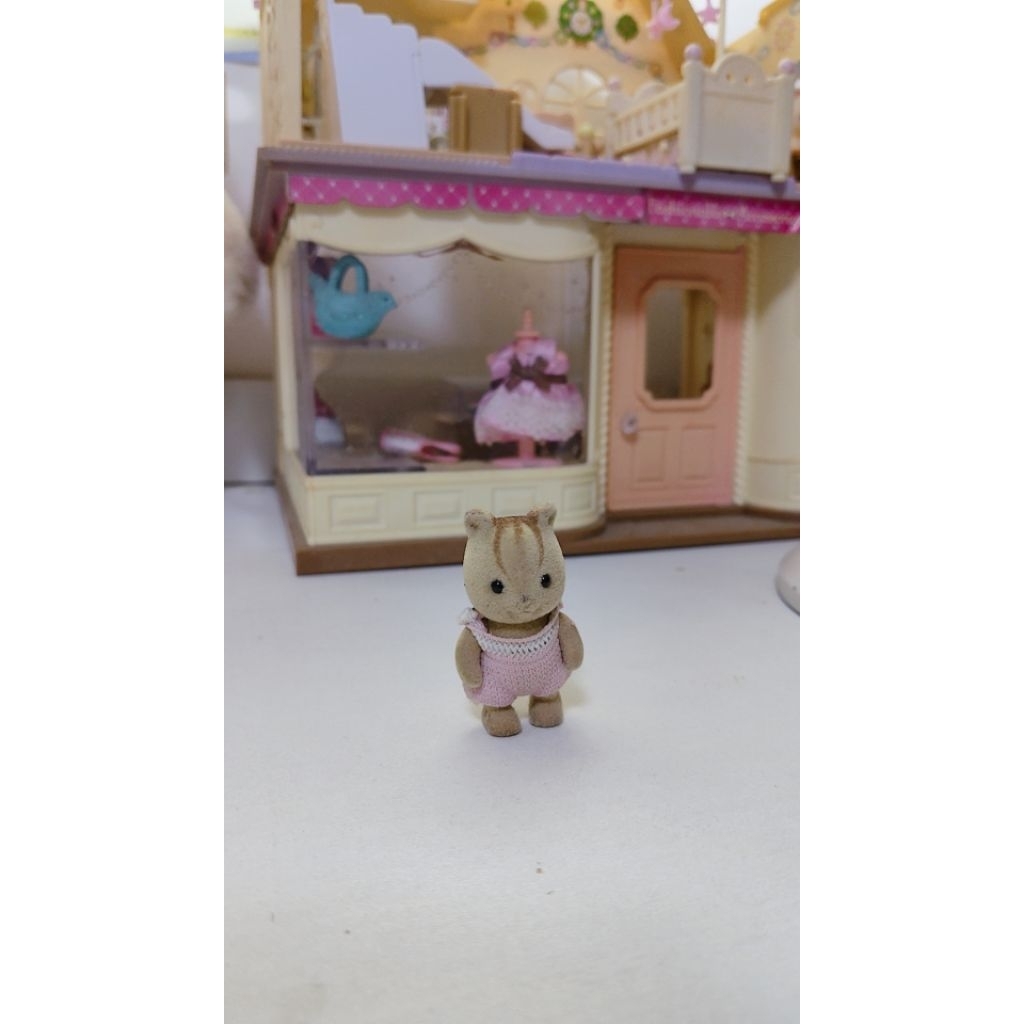 Sylvanian families เบบี้กระรอกยืนมือสอง
