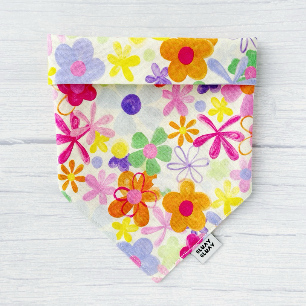 GLUAY GLUAY - ผ้าพันคอหมาแมว ผ้าพันคอสัตว์เลี้ยง - Sweet Floral