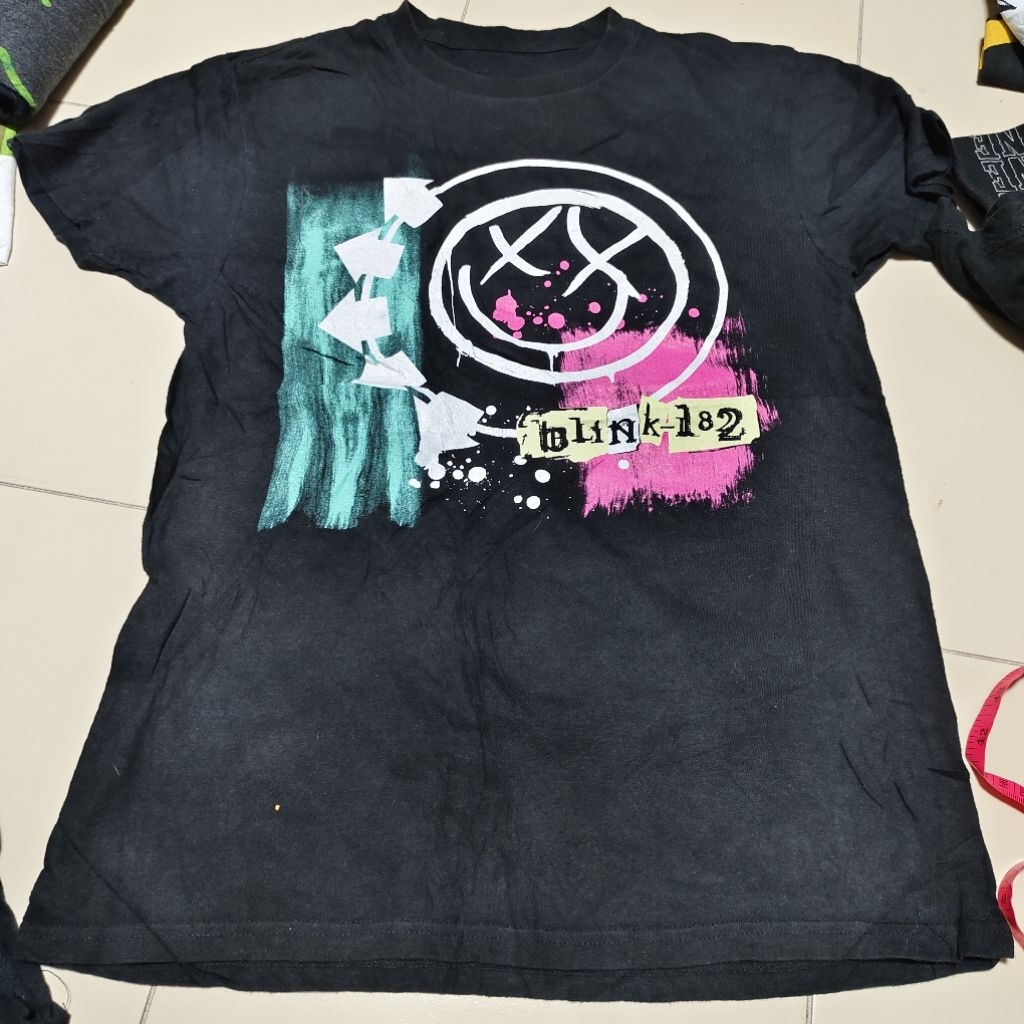 💜B00097💜 Blink 182🧷มีตัวเลือกสินค้า🧷 สกรีนสวย สภาพใหม่ เสื้อยืดUSAมือ2