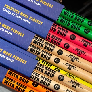 Gusta ไม้กลอง รุ่น Grip Fluorescent เกรดพรีเมียม 5A / 5B ไม้คัดเกรดพิเศษ ด้ามจับหนึบ ไม่หลุดมือ สีสะท้อนแสงโดดเด่น