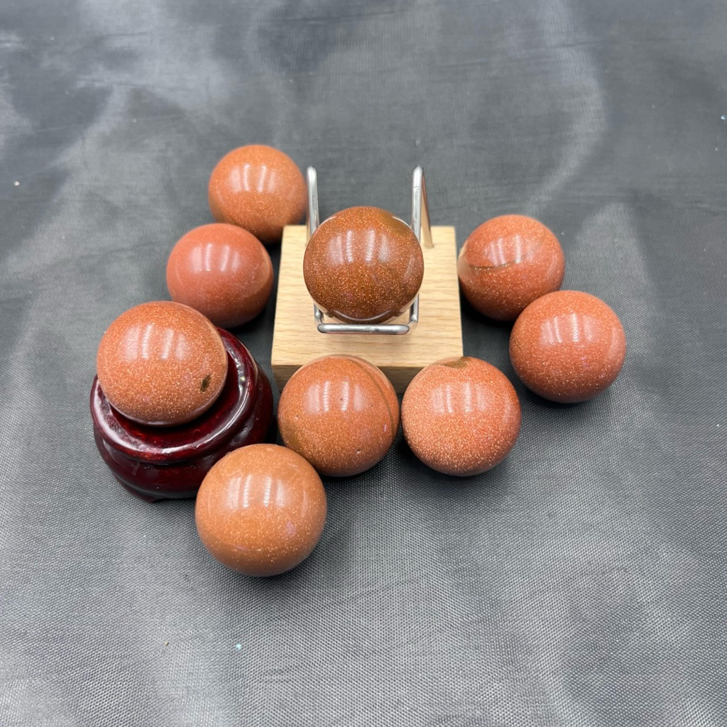 Red Sunstone Sphere 30mm Natural Stone ลูกแก้วซันสโตนสีแดงแท้ 3ซม.