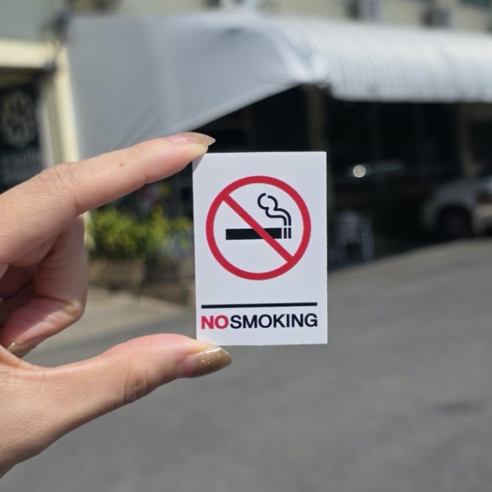 ป้ายอะคริลิค NO SMOKING 🚭 (ไซส์จิ๋ว) 4*6ซม เล็กน่ารัก สำหรับติดโต๊ะ ติดผนัง ป้ายห้ามสูบบุหรี่เล็ก