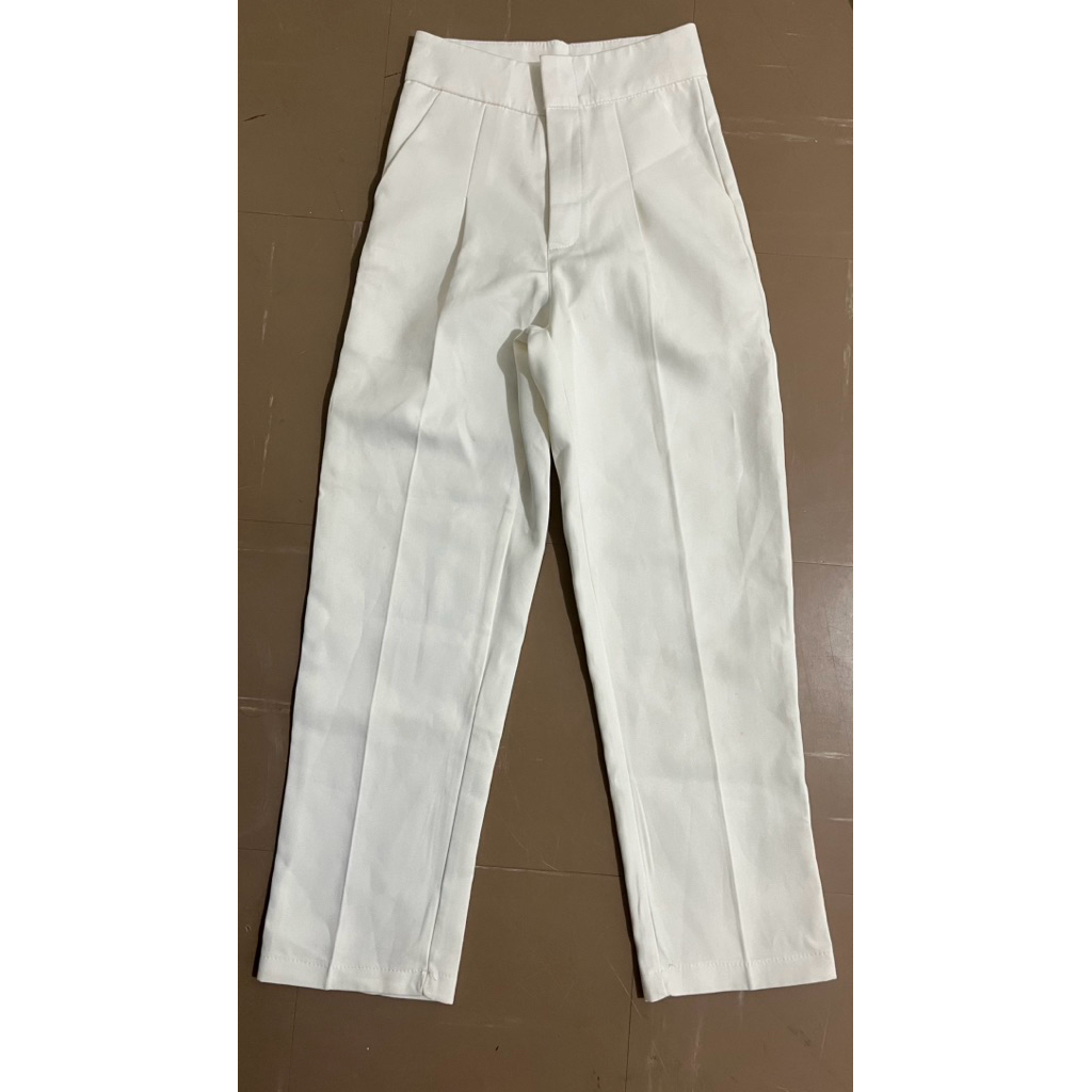 กางเกงขายาว wanisa.studio สีขาว size xs