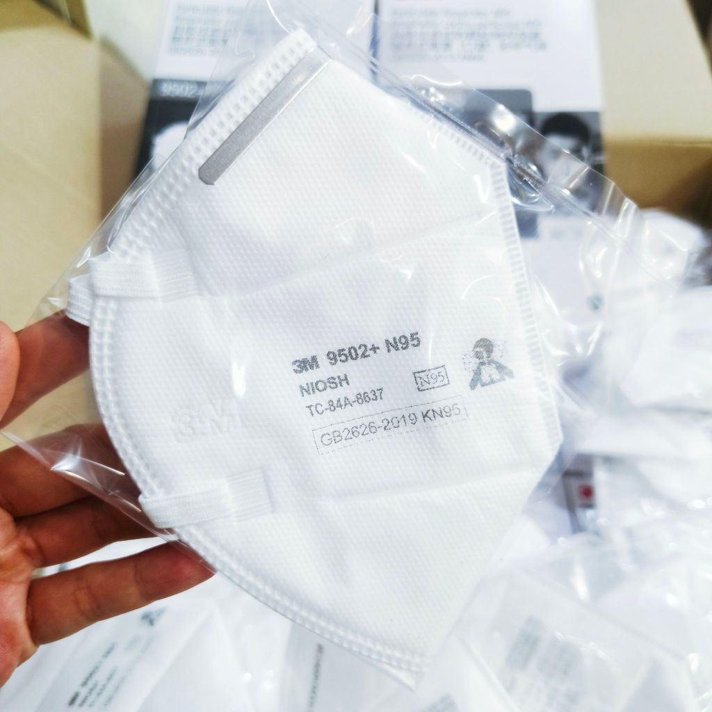 หน้ากาก 3M 9502+ N95 (แบบคล้องหัว) หน้ากากป้องกันฝุ่นละอองมาตรฐาน PM 2.5