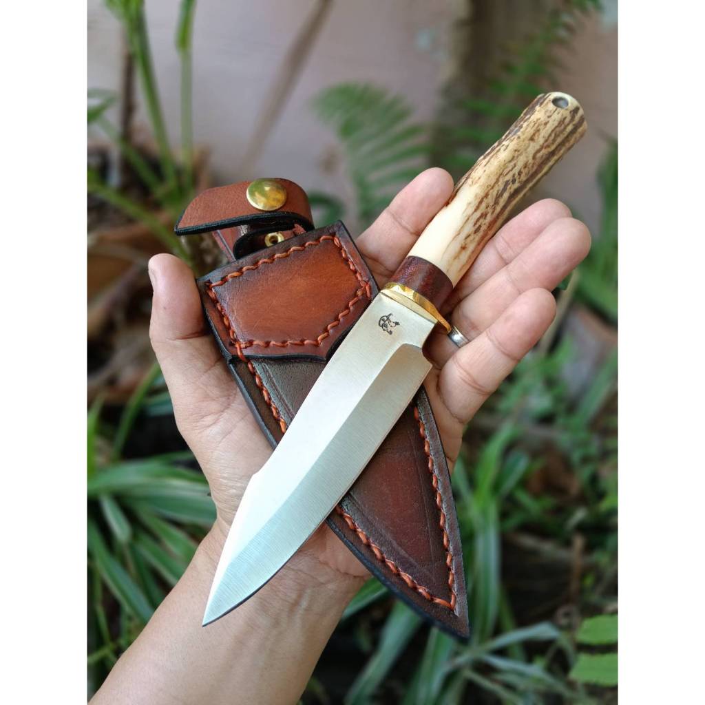 มีดโบวี่ Bowie knife แคมป์ มีดสวยงาม มีดเดินป่า 4.8” Stainless 440C ต้านสนิม ด้าม ขก. การ์ดทองเหลือง