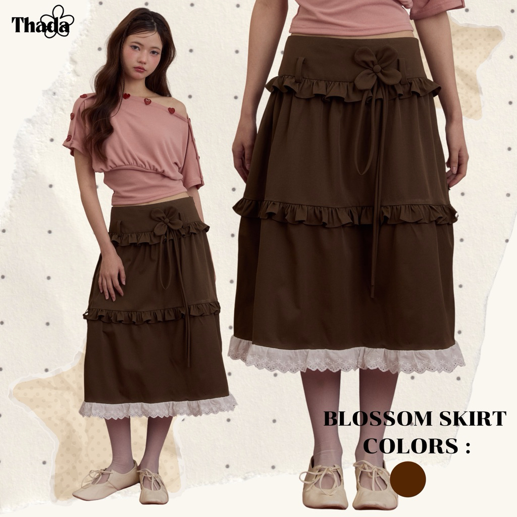 THADA.CO | “BLOSSOM SKIRT” กระโปรงดีเทลดอกไม้แต่งลูกไม้