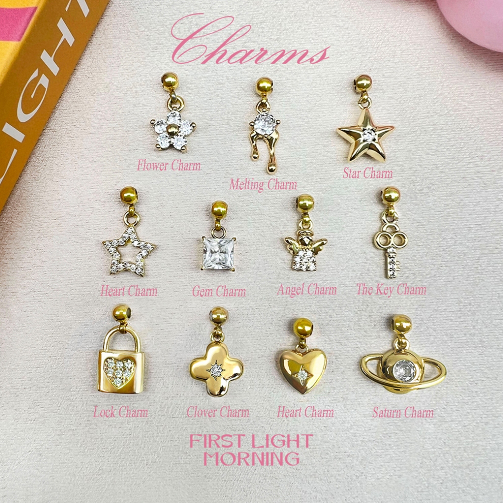 Letter& Charm จี้ราคาต่อชิ้น ไม่รวมสร้อย **จะต้องใส่กับสร้อยแบบปลายเข็มของที่ร้าน รุ่น Letter& เท่านั้น**