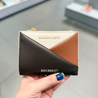 CHARLES & KEITH : มีโค้ดลด30% Midori Geometric Top-Zip Walle…