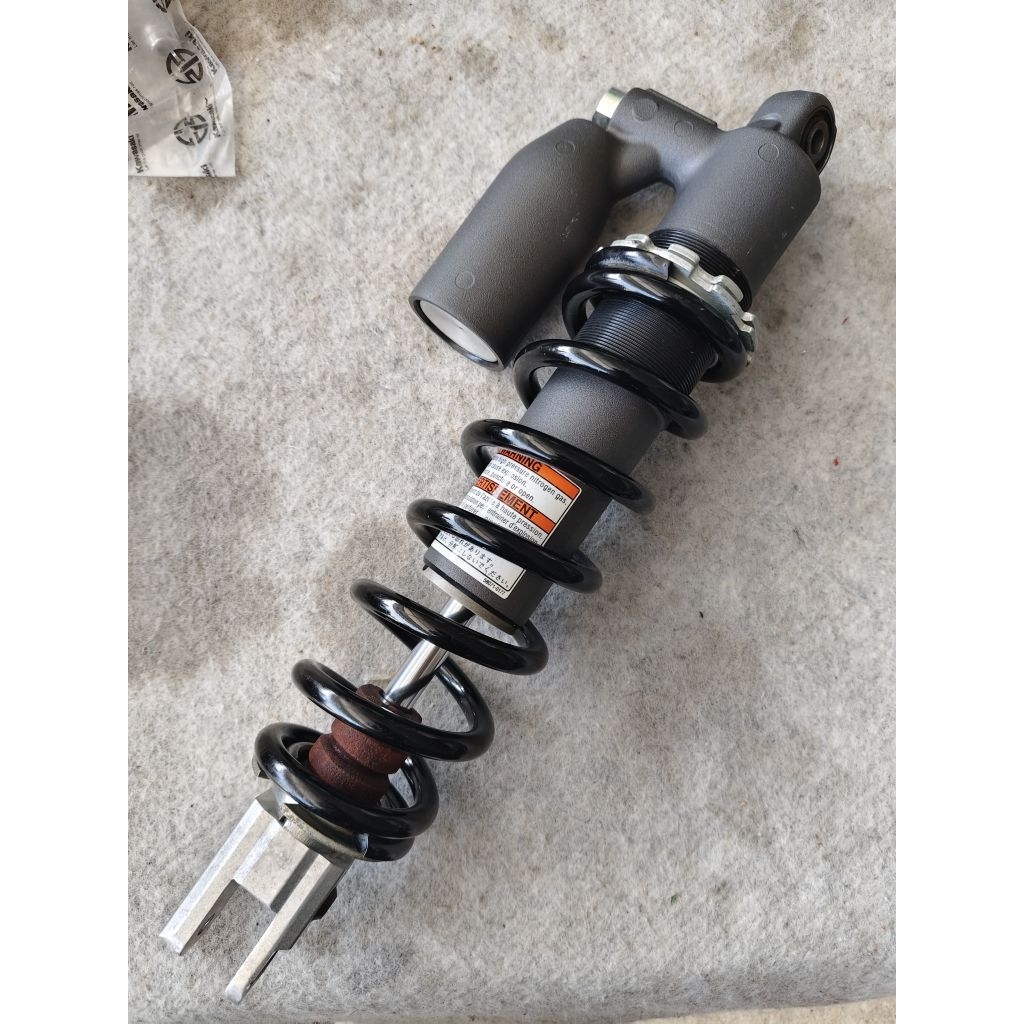 โช๊คหลัง KLX250 KLX300R D-tracker250 มือสองเหมือนใหม่ ปี 2020