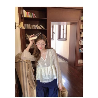 B660 | เสื้อแขนยาวลูกไม้ปักดอก ดีเทลระบาย ใส่แล้วหวานละมุน ดูแพงมาก