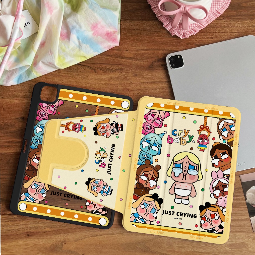 ⭐พร้อมส่ง⭐เคสแท็บเล็ต Samsung สำหรับ Tab S11 S9 S9+ หมุนได้ 360° Crybaby S10+ มีที่ใส่ปากกา S6 Lite