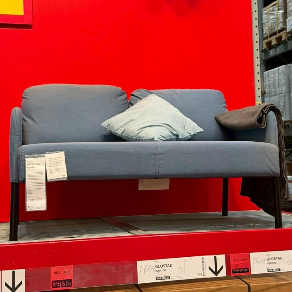 IKEA อิเกีย โซฟา 2 ที่นั่ง GLOSTAD กลูสตอด สี ดำ น้ำเงิน