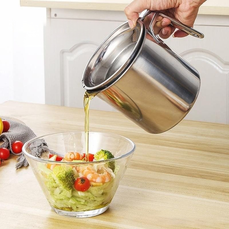 หม้อกรองน้ำมันสแตนเลส หม้อกรองน้ำมันสแตนเลส 1.3L แบบหนา ทนต่อความร้อน พร้อมตะแกรงกรอง มีฝาปิดและที่จับ สะดวก - รูปที่ 4