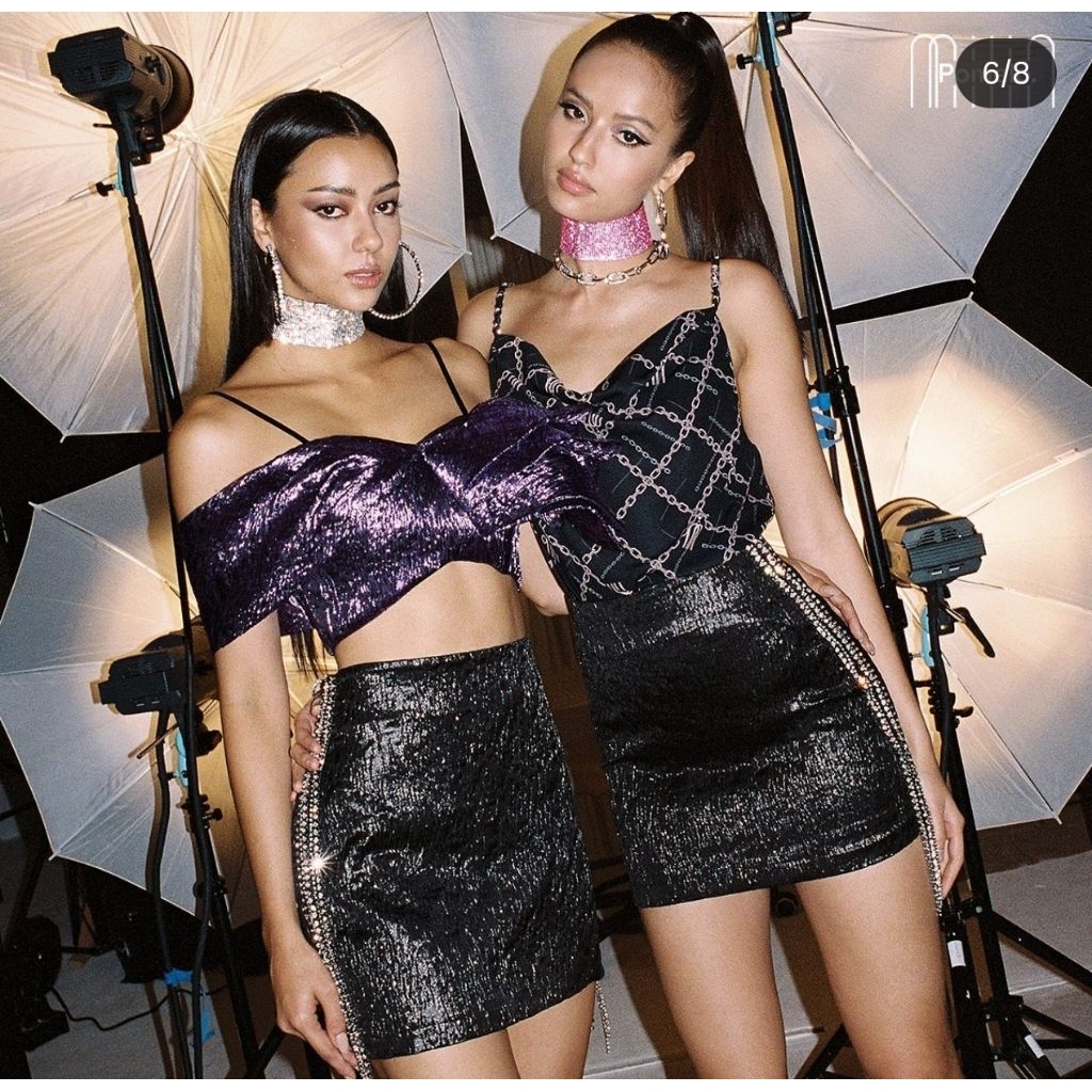 กระโปรงสั้นแต่งเพชร Milin X Pomelo