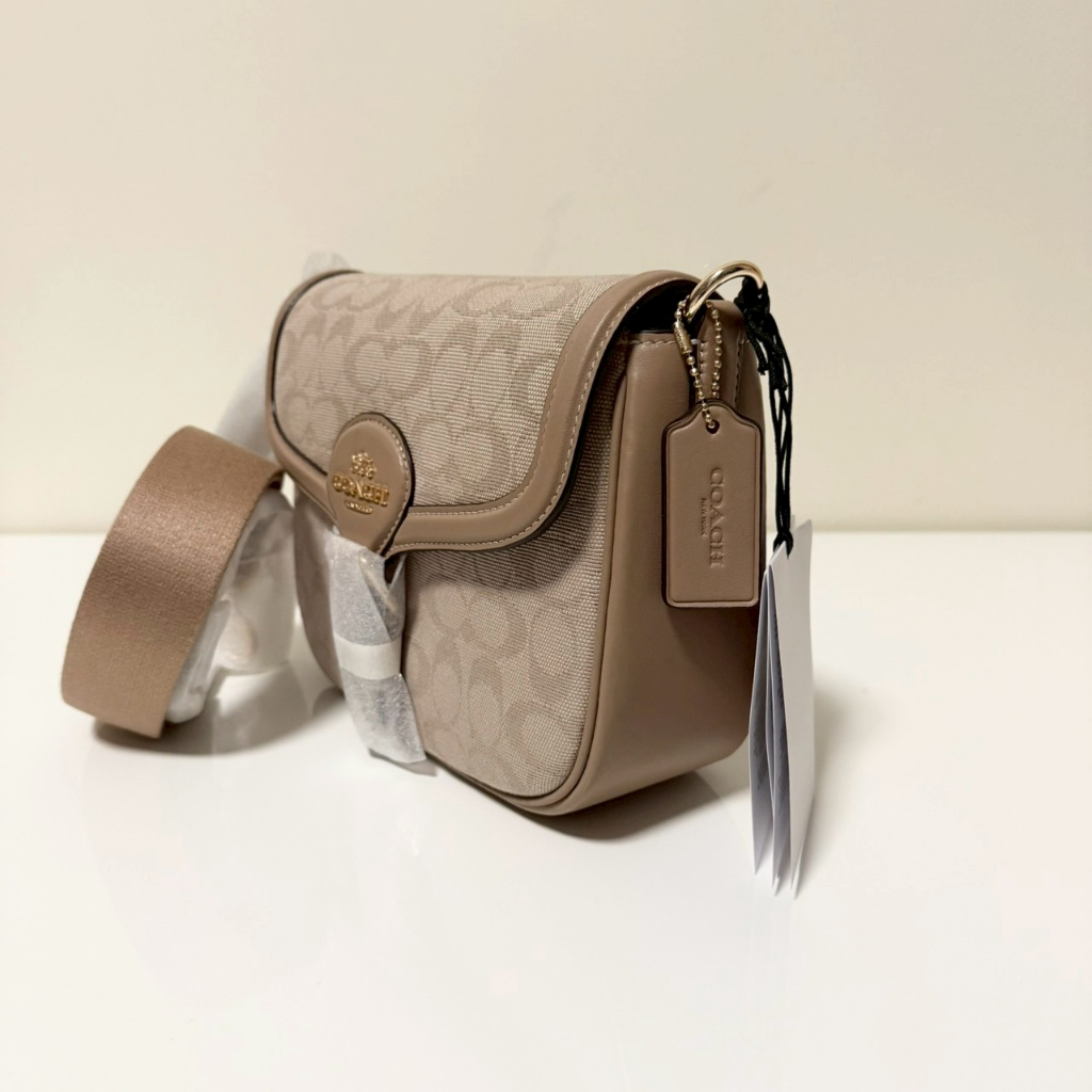 พร้อมส่งในไทย ของแท้ 100 % Coach Amelia Saddle Bag Dark Natural Women
