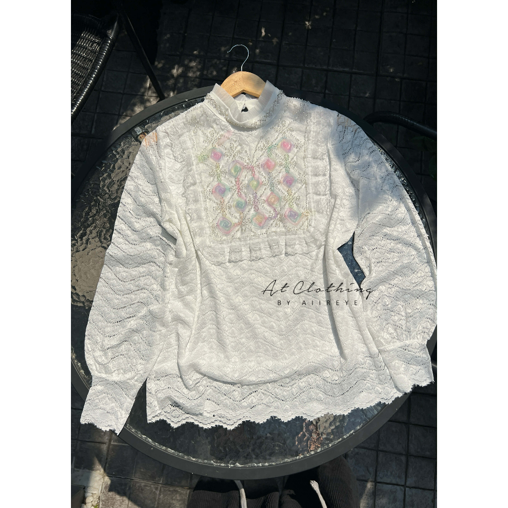 [ รุ่น ดอกไม้รุ้ง ] เสื้อลูกไม้ แต่งดอกไม้3Dสีรุ้ง และ มุก ราคา ถูกที่สุด ดีลบีเคเค แกลเลอรีภาพที่ 3