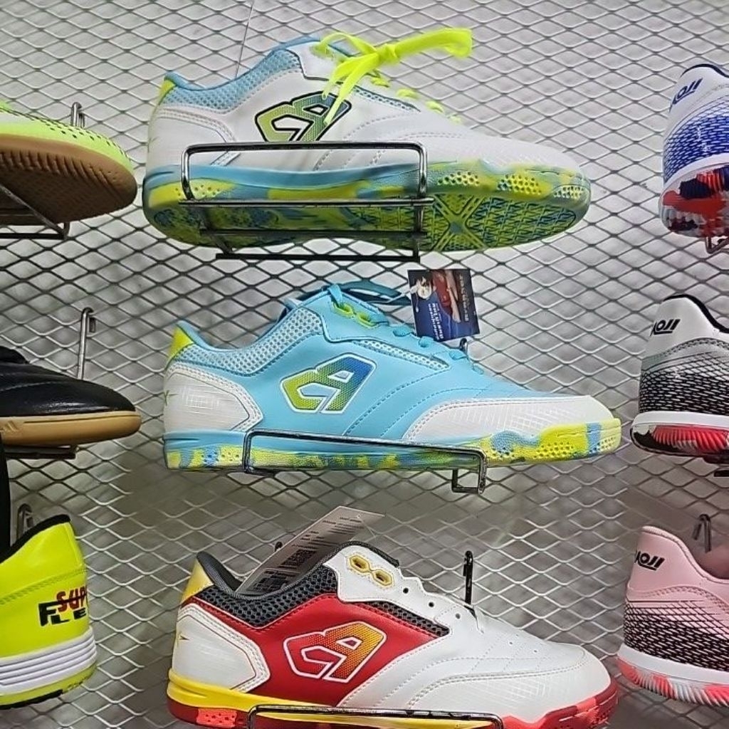 รองเท้าฟุตซอล​เบรคเกอร์ (BK1231) Breaker รุ่น Lucent Fusion X