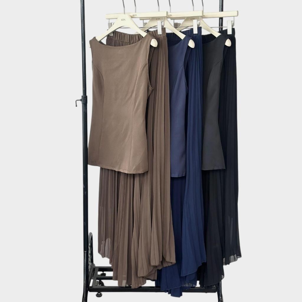 Atipashop - Rue Pleat Set (#7284) ชุดเซ็ตผู้หญิงเสื้อกล้าม กระโปรงพลีท