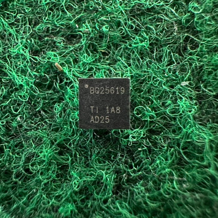 BQ25619  BQ25619RTWR QFN-24 , BQ25720  BQ25720RSNR QFN-32 , BQ25730  BQ25730RSNR QFN-32 , จำนวน 1 ตั