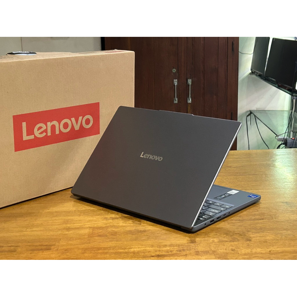 Lenovo Ideapad Slim3 15IRH10 -83K100D8TA i7-13620H Ram16GB