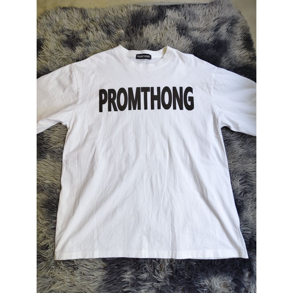 ส่งต่อเสื้อ Phomthong มือ2