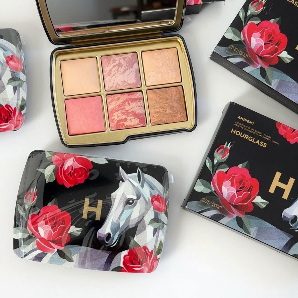 Hourglass  Holiday 2025 - Horse Palette (Limited Edition) พาเลทม้า