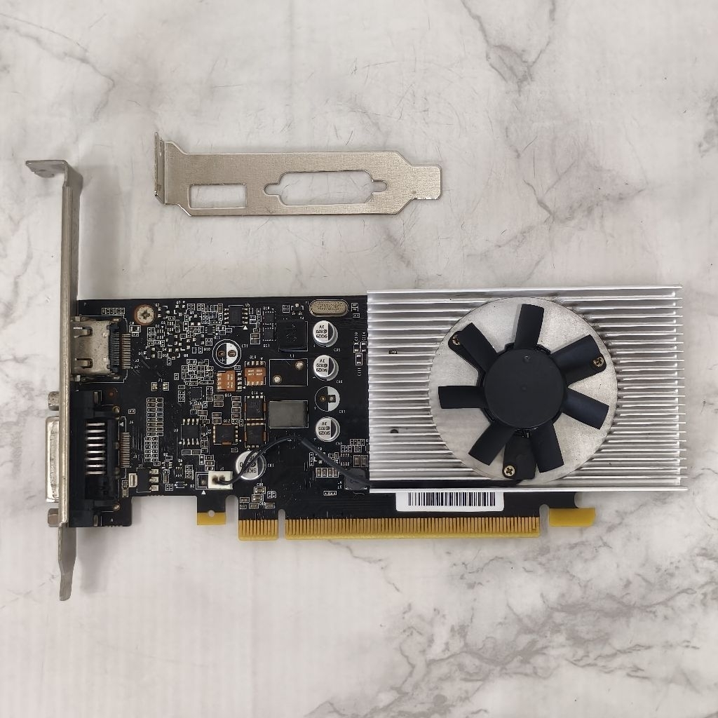 GT1030 2GB GDDR5 มือสอง ไม่ต่อไฟเพิ่ม มีขาสั้น