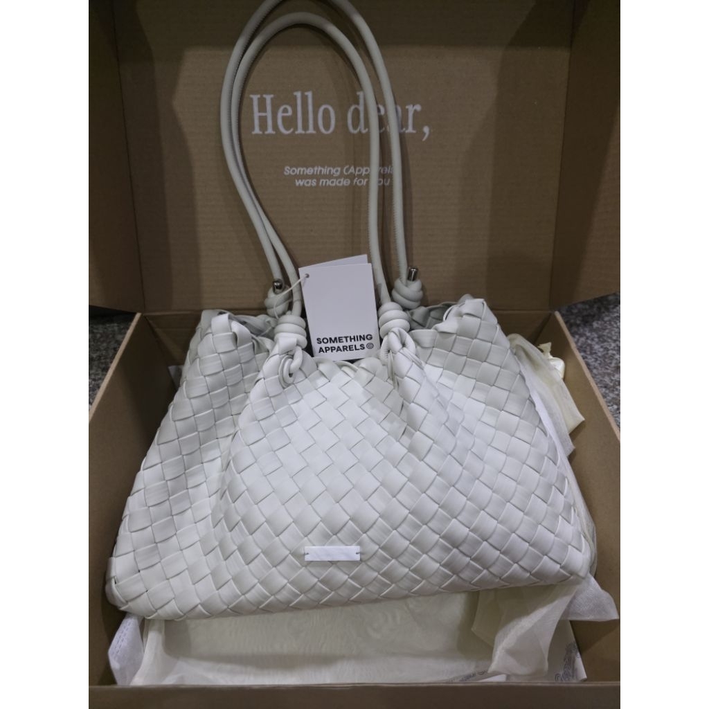 กระเป๋า something apparels Jardin bag (ส่งต่อ)