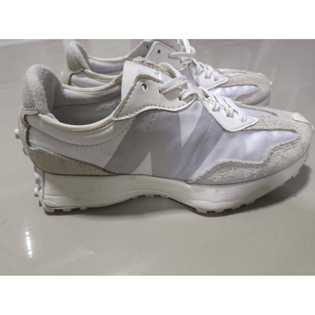 NEW BALANCE 327 (WS327SFD) รองเท้าผู้หญิง แท้💯 SIZE 7US  24CM สภาพ95%(เลื่อนดูรูป)