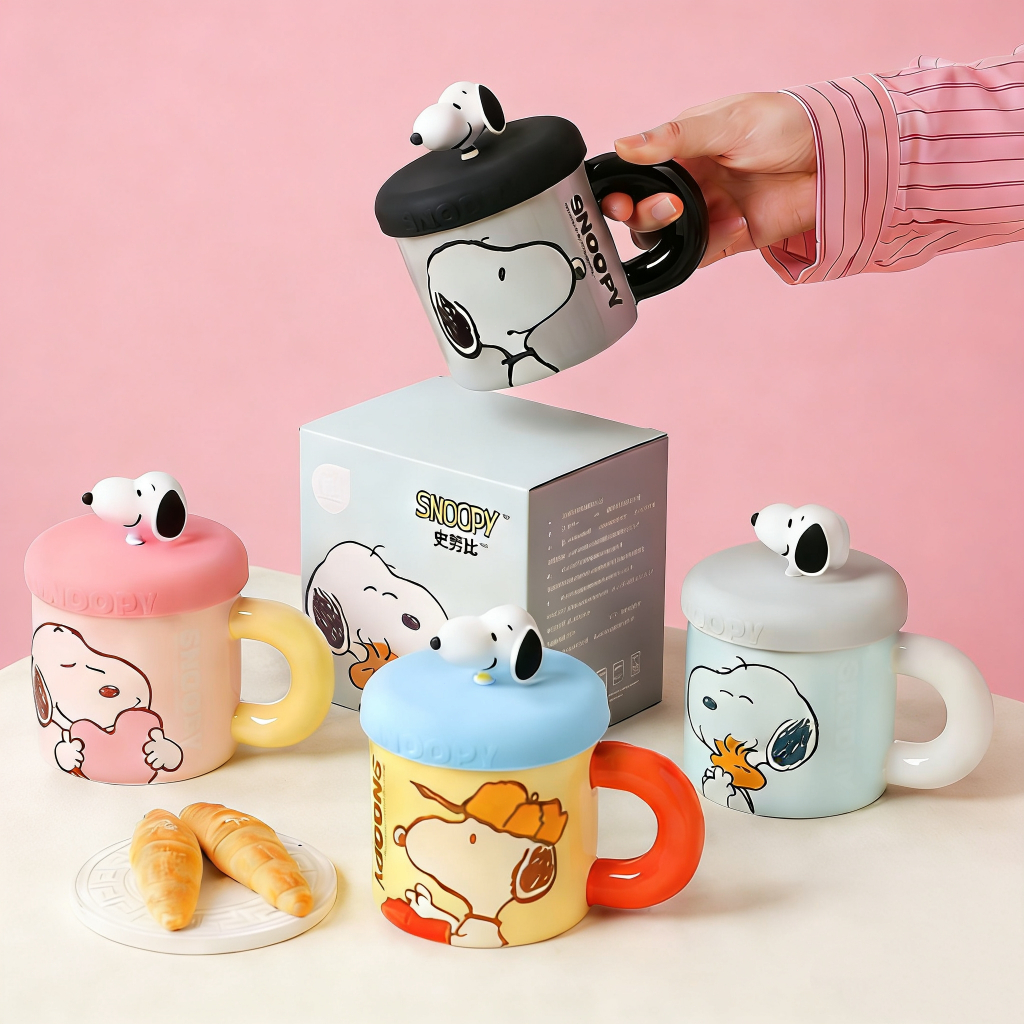 【ของแท้】Snoopy สนูปปี้ แก้วเซรามิก 360ml แก้วกาแฟเซรามิค ลาย พร้อมฝาปิด เหมาะกับของขวัญวันเกิด