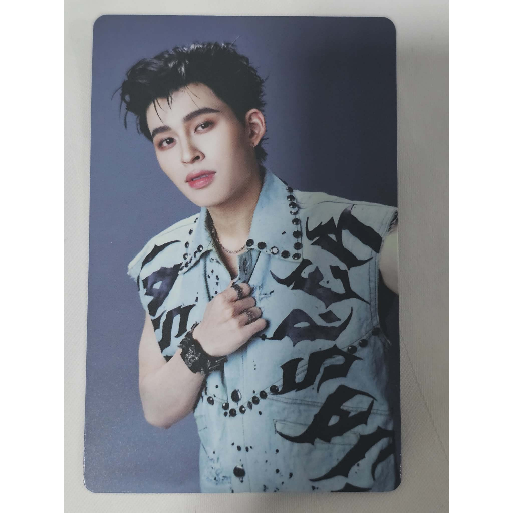 🎉 🎉< พร้อมส่ง > การ์ด / กาชา / โปส  งาน RISER concert the first rise