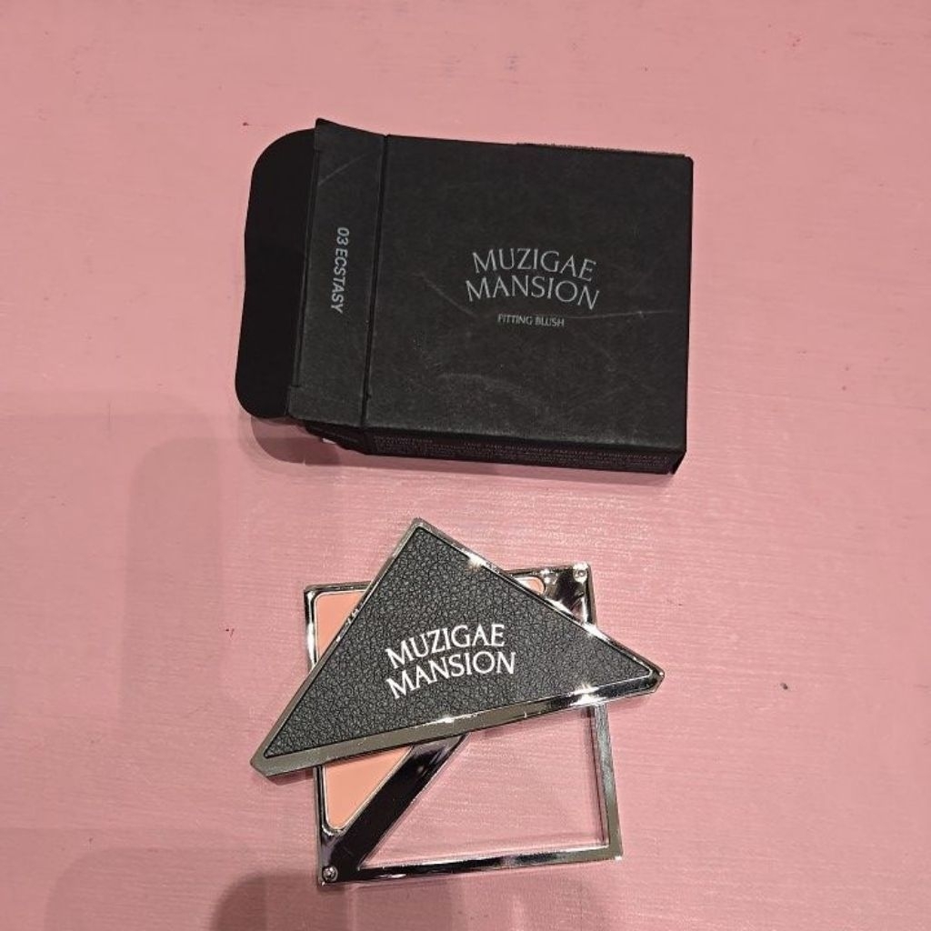 Muzigae Mansion fitting blush
