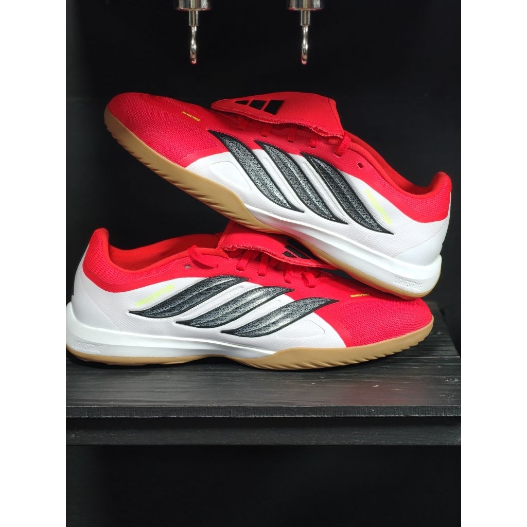 รองเท้าฟุตบอลในร่มPredator League Fold-Over Tongue Indoor Football Shoes (มือ1พร้อมกล่องของแท้100%)