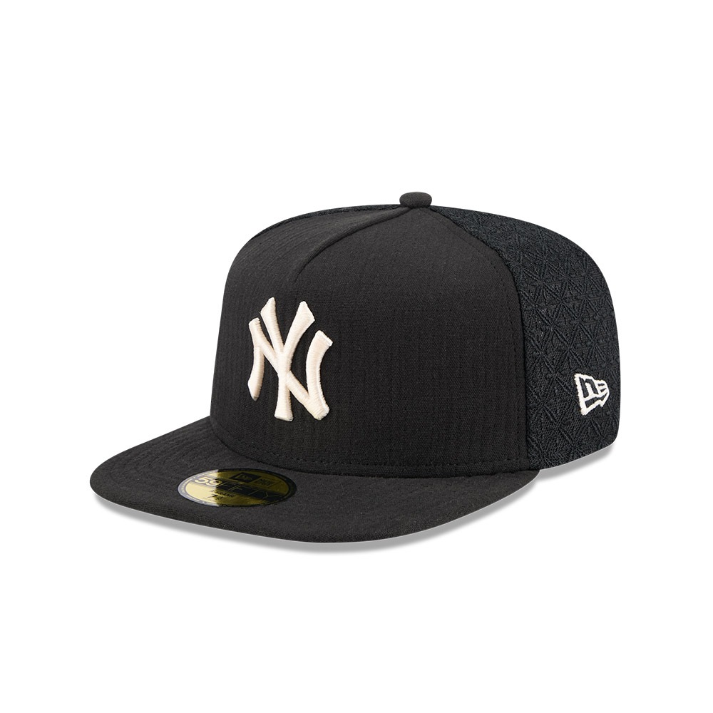 New Era หมวกรุ่น NEW YORK YANKEES 59FIFTY DAY BLACK 59FIFTY CAP
